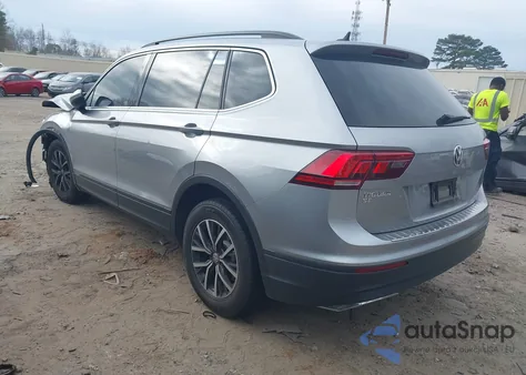 2019 Volkswagen Tiguan 2.0T Se/2.0T Sel/2.0T Sel R-Line/2.0T Sel R-Line Black from USA, damaged, VIN 3VV3B7AX6KM102934